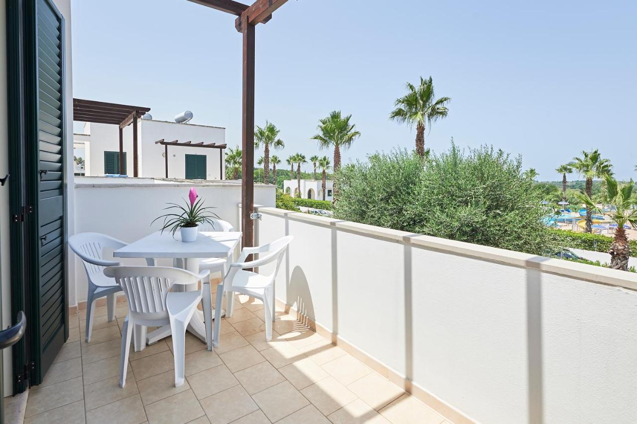 Alba Azzurra - Cdshotels Torre dell'Orso Exterior photo
