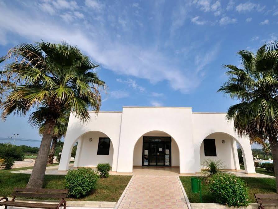 Alba Azzurra - Cdshotels Torre dell'Orso Exterior photo